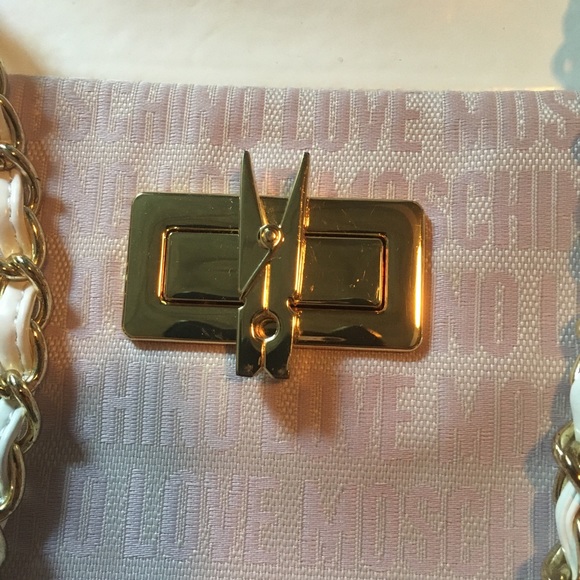 ❤️Moschino Shoulder Bag ❤️ - Picture 2 of 8